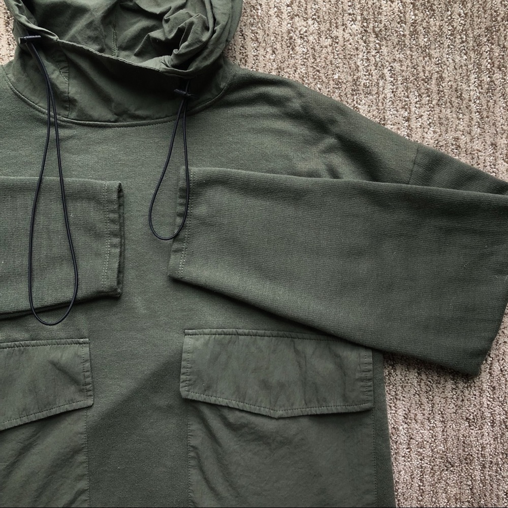 Olive double pocket hoodie